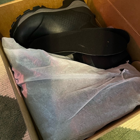 Black Winter & Rain Boots for Women - Picture 5 of 6